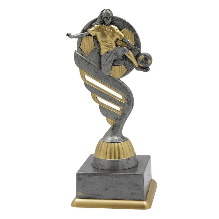 Dames voetbal trofee in antiek grijs met vrouwelijke voetbalspeler en mogelijkheid voor gepersonaliseerd tekstplaatje.