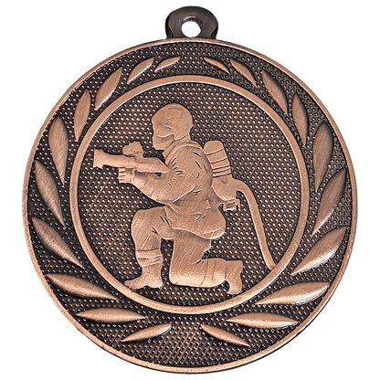 Bronzen brandweer medaille van 50 mm met afbeelding van brandweerman in actie